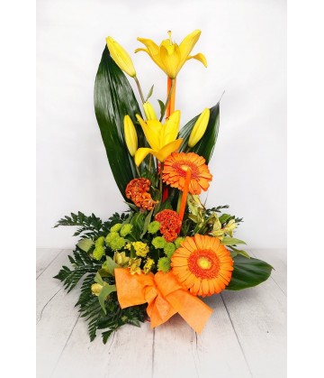 Arrangement a face of yellow and orange
