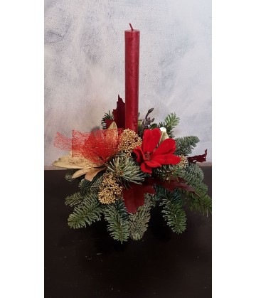 Small Christmas candle table decoration